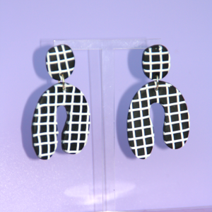 Pendientes Herradura Maxi Relieve Blanco y Negro